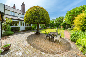 REAR GARDEN- click for photo gallery